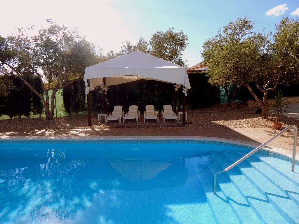 Villa Maria - Pista De Padel Y Piscina Baena Exterior photo